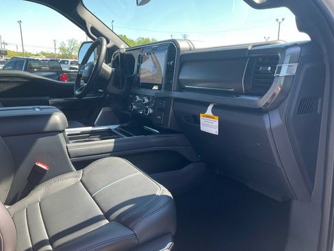 New 2026 Ford F250 Platinum AWD/4WD image 11