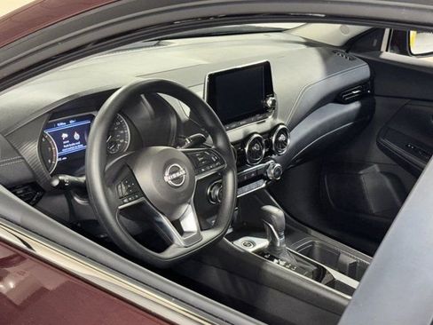 Used 2025 Nissan Sentra SV FWD image 26