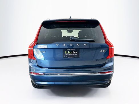 Used 2025 Volvo XC90 B5 Core image 7