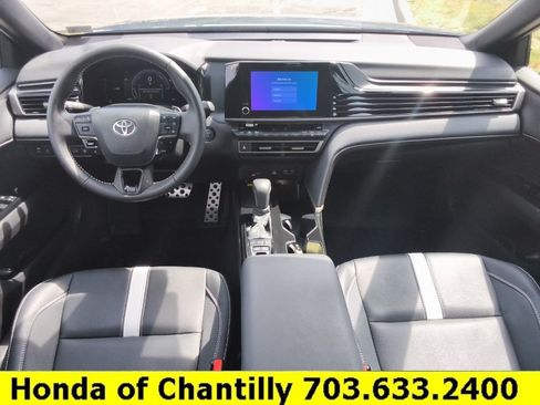 Used 2026 Toyota Camry SE FWD image 29