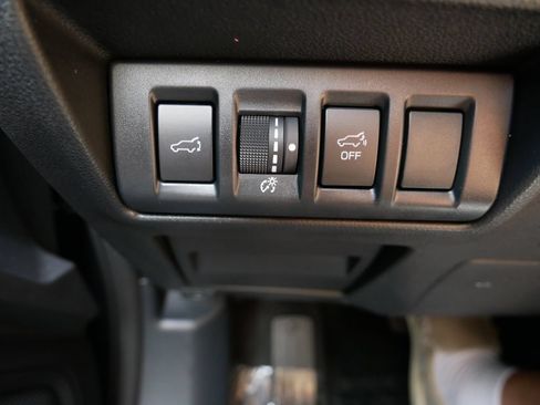 Used 2025 Subaru Outback Wilderness w/ Wilderness Package AWD/4WD image 29
