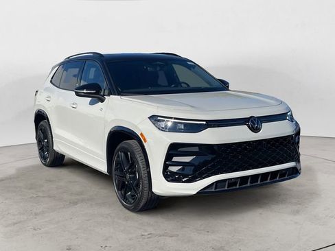 New 2026 Volkswagen Tiguan SE R-Line AWD/4WD image 7