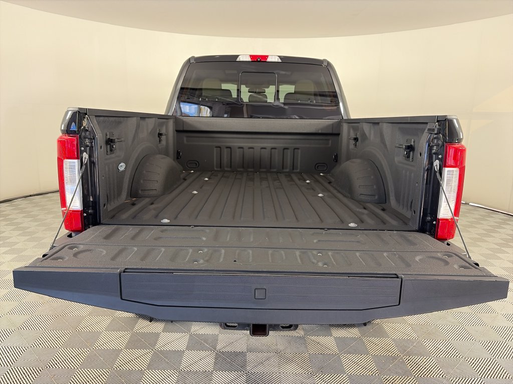 Certified 2019 Ford F350 Lariat w/ Lariat Ultimate Package AWD/4WD image 28