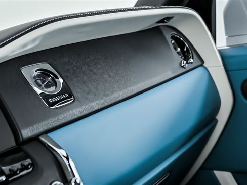 Used 2023 Rolls-Royce Cullinan AWD/4WD image 32