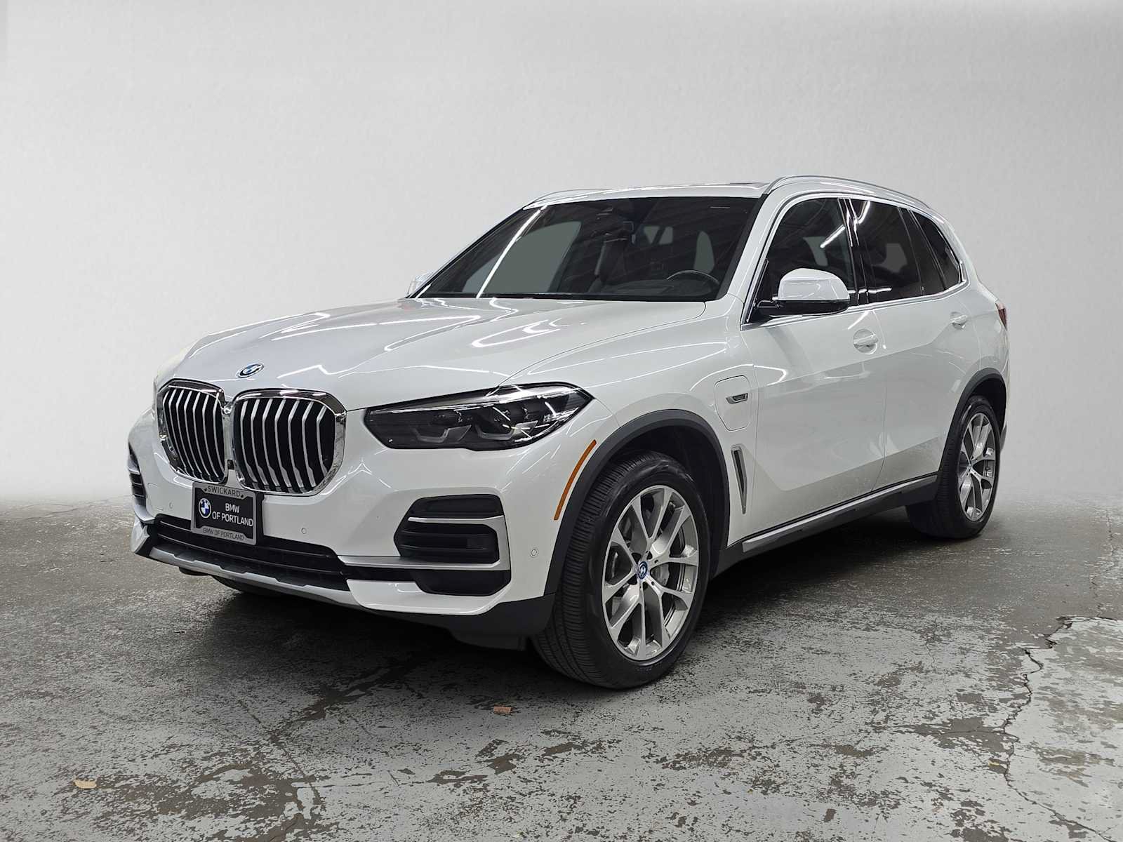 Used 2022 BMW X5 xDrive45e w/ Climate Comfort Package AWD/4WD image 7