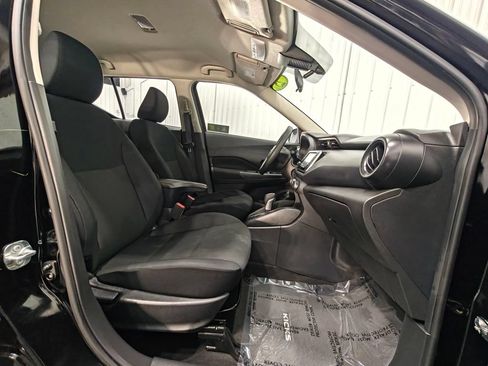 Used 2025 Nissan Kicks Play S FWD image 25