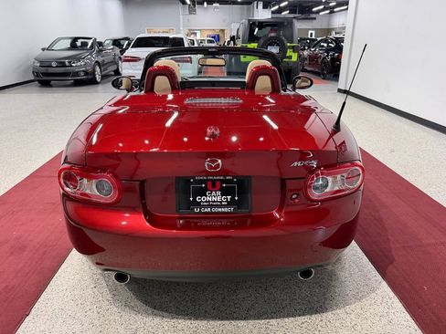 Used 2010 MAZDA MX-5 Miata Grand Touring w/ Premium Pkg RWD image 22
