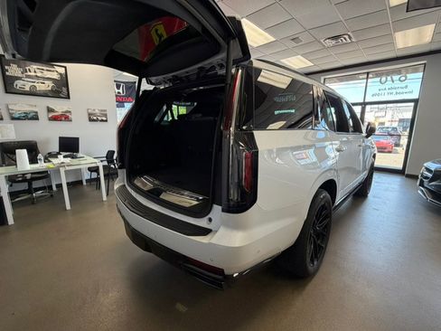 Used 2023 Cadillac Escalade Sport Platinum w/ LPO, ONYX Package AWD/4WD image 25