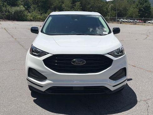 Certified 2023 Ford Edge SE w/ Black Appearance Package AWD/4WD image 5