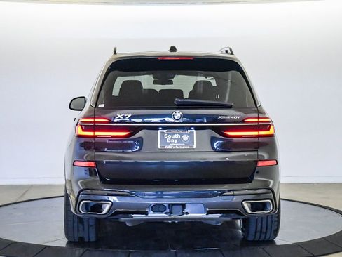 Used 2024 BMW X7 xDrive40i w/ M Sport Package AWD/4WD image 3