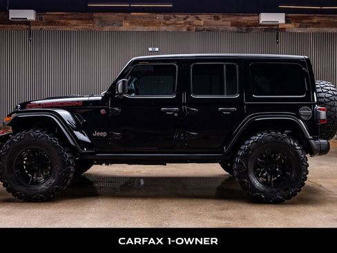 Used 2025 Jeep Wrangler Unlimited Rubicon AWD/4WD image 5