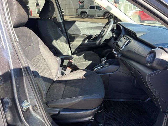 Used 2021 Nissan Kicks S FWD image 21