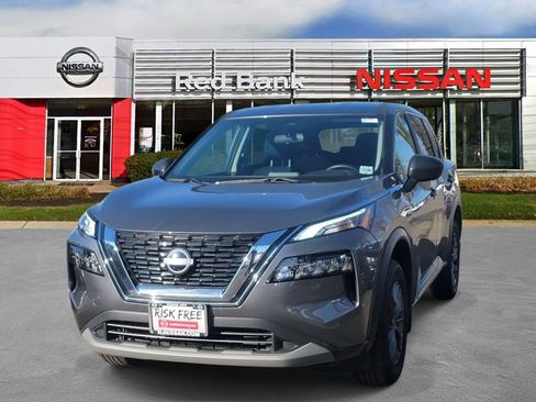 Certified 2023 Nissan Rogue S image 4