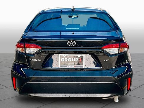 Used 2025 Toyota Corolla LE FWD image 5