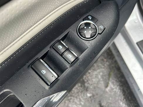 Used 2024 Ford Mustang Premium image 23