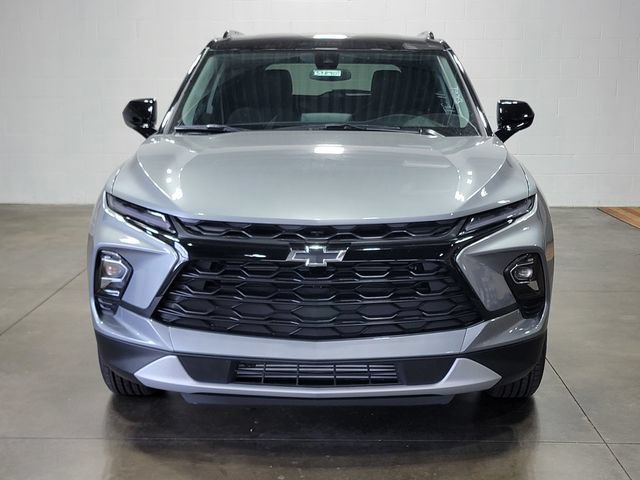 New 2026 Chevrolet Blazer LT w/ Midnight/Sport Edition AWD/4WD image 3