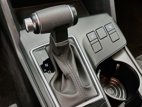 Used 2024 Kia Sportage LX image 24