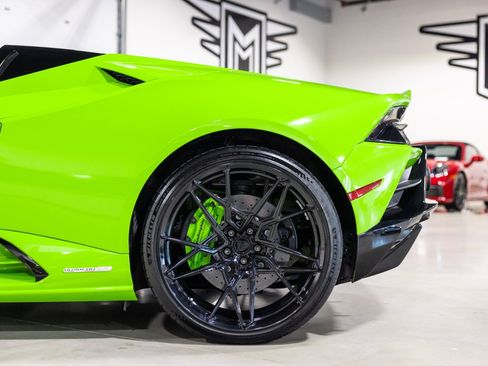 Used 2023 Lamborghini Huracan EVO AWD/4WD image 17