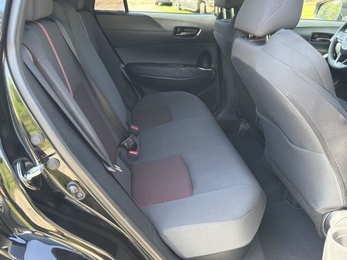 Used 2024 Toyota Corolla Cross AWD Hybrid w/ Moonroof Package image 15
