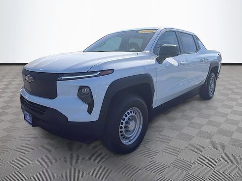 Used 2024 Chevrolet Silverado EV W/T AWD/4WD image 3