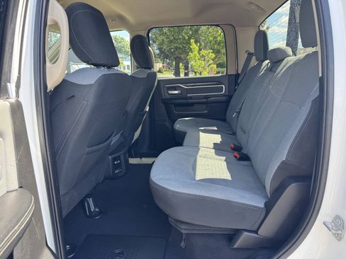 Used 2020 RAM 2500 Big Horn w/ Level 1 Equipment Group AWD/4WD image 14
