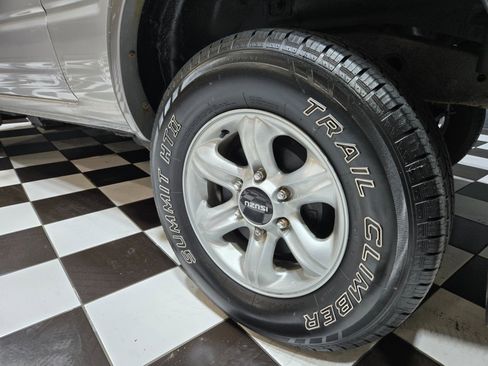 Used 2002 Isuzu Rodeo Sport RWD image 28
