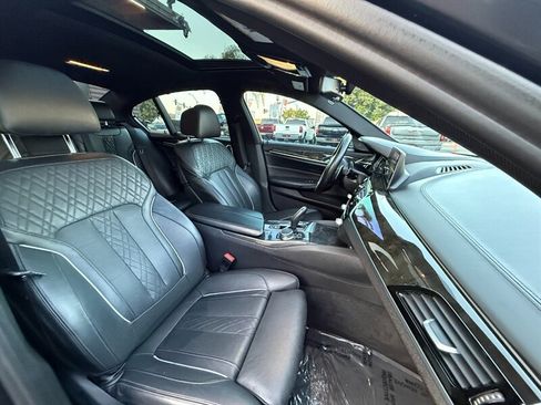 Used 2018 BMW 540i RWD image 39