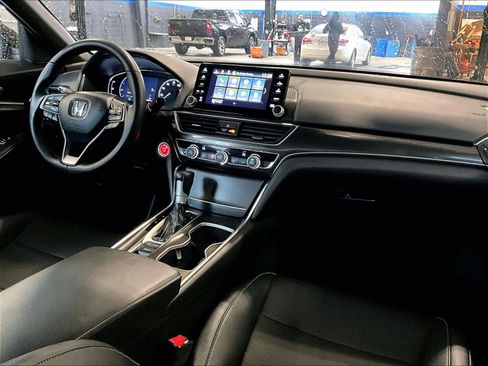 Used 2022 Honda Accord Sport image 14