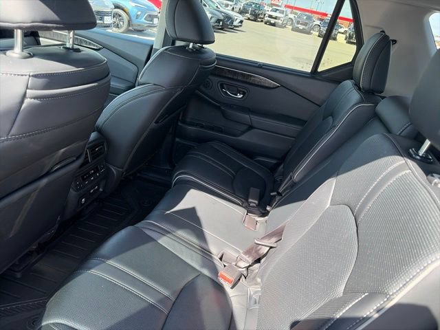 Used 2023 Honda Pilot Elite image 11