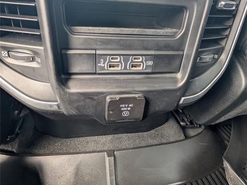 Used 2020 RAM 1500 Big Horn AWD/4WD image 15