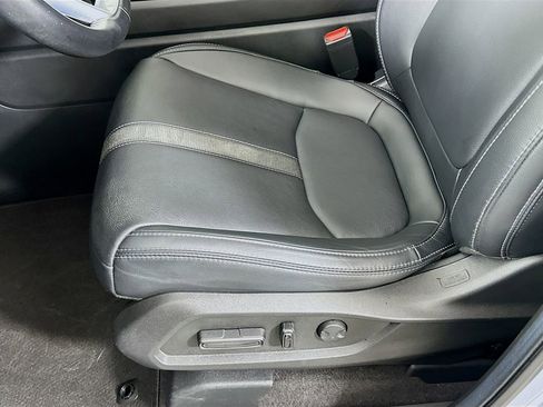 Certified 2024 Honda Pilot Touring image 20