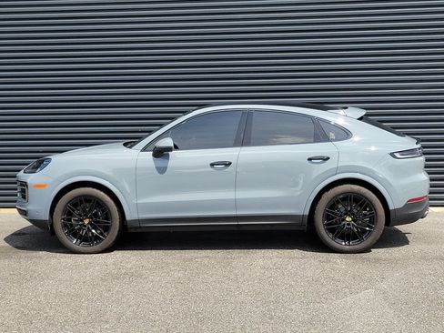 Certified 2024 Porsche Cayenne Coupe AWD/4WD image 2