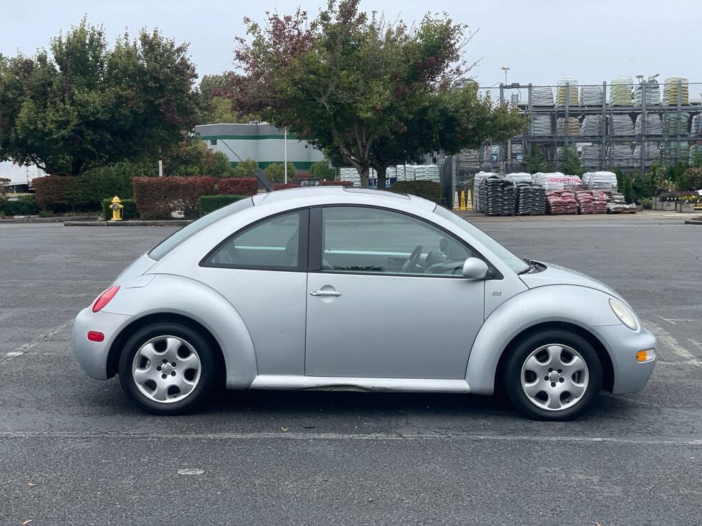 Used 2003 Volkswagen Beetle GLS FWD image 2