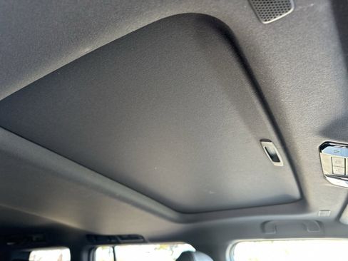 Used 2025 Toyota Land Cruiser image 27