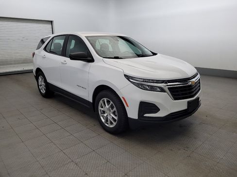 Used 2023 Chevrolet Equinox LS w/ LPO, Floor Liner Package FWD image 13