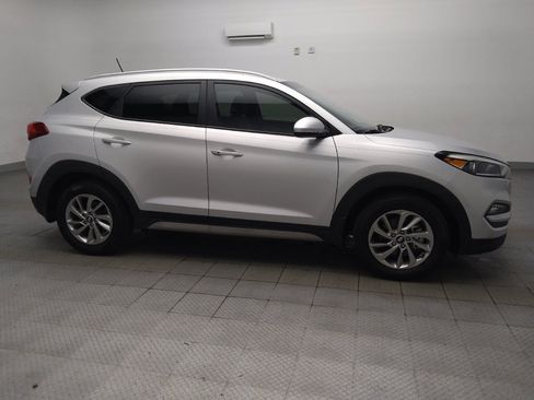 Used 2017 Hyundai Tucson Sport FWD image 11