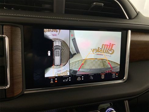 Used 2023 GMC Yukon Denali Ultimate image 17