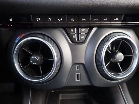 Certified 2023 Chevrolet Blazer LT w/ Convenience Package image 30