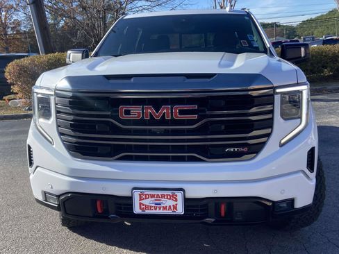 Certified 2023 GMC Sierra 1500 AT4 w/ Technology Package image 28