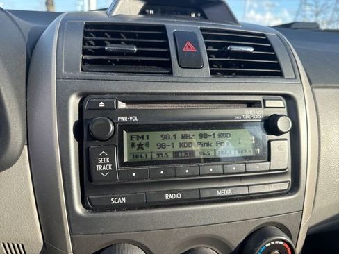 Used 2012 Toyota Corolla LE image 24