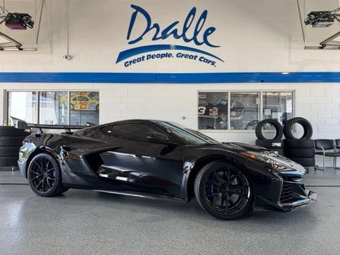 Used 2026 Chevrolet Corvette ZR1 w/ ZR1 Carbon Fiber Aero Package RWD image 1