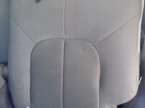 Used 2004 Mitsubishi Endeavor LS AWD/4WD image 32