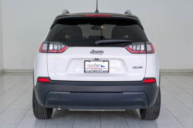 Used 2021 Jeep Cherokee Latitude Plus AWD/4WD image 7