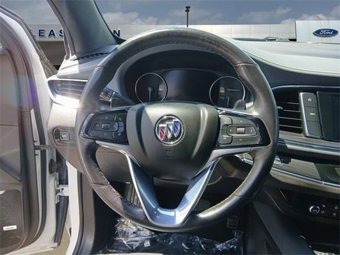 Used 2024 Buick Enclave Premium image 12