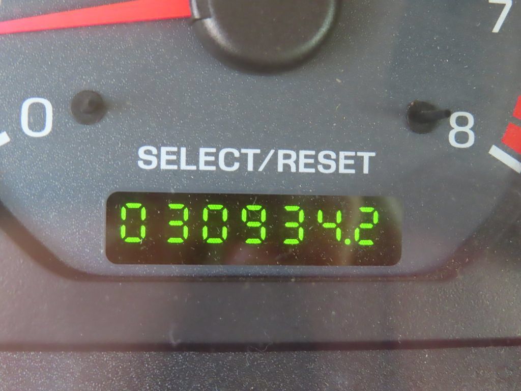 Used 2004 Ford Mustang GT RWD image 10