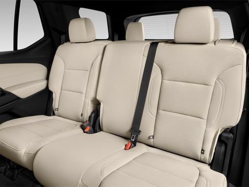 Used 2022 Chevrolet Traverse Premier FWD image 10