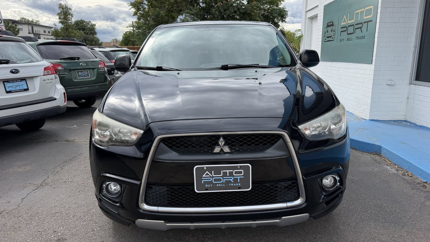 Used 2011 Mitsubishi Outlander Sport SE AWD/4WD image 6