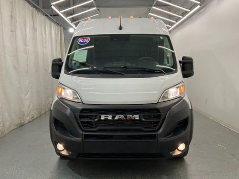 Used 2025 RAM ProMaster 3500 w/ Convenience Group FWD image 3