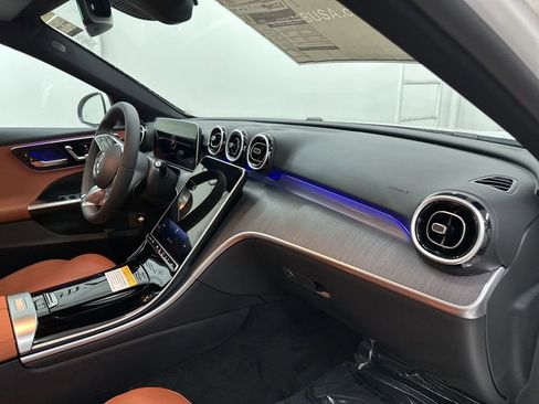 Used 2025 Mercedes-Benz C 300 Sedan image 26