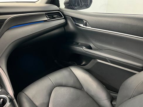 Used 2020 Toyota Camry XSE w/ Carpet Mat Package image 11